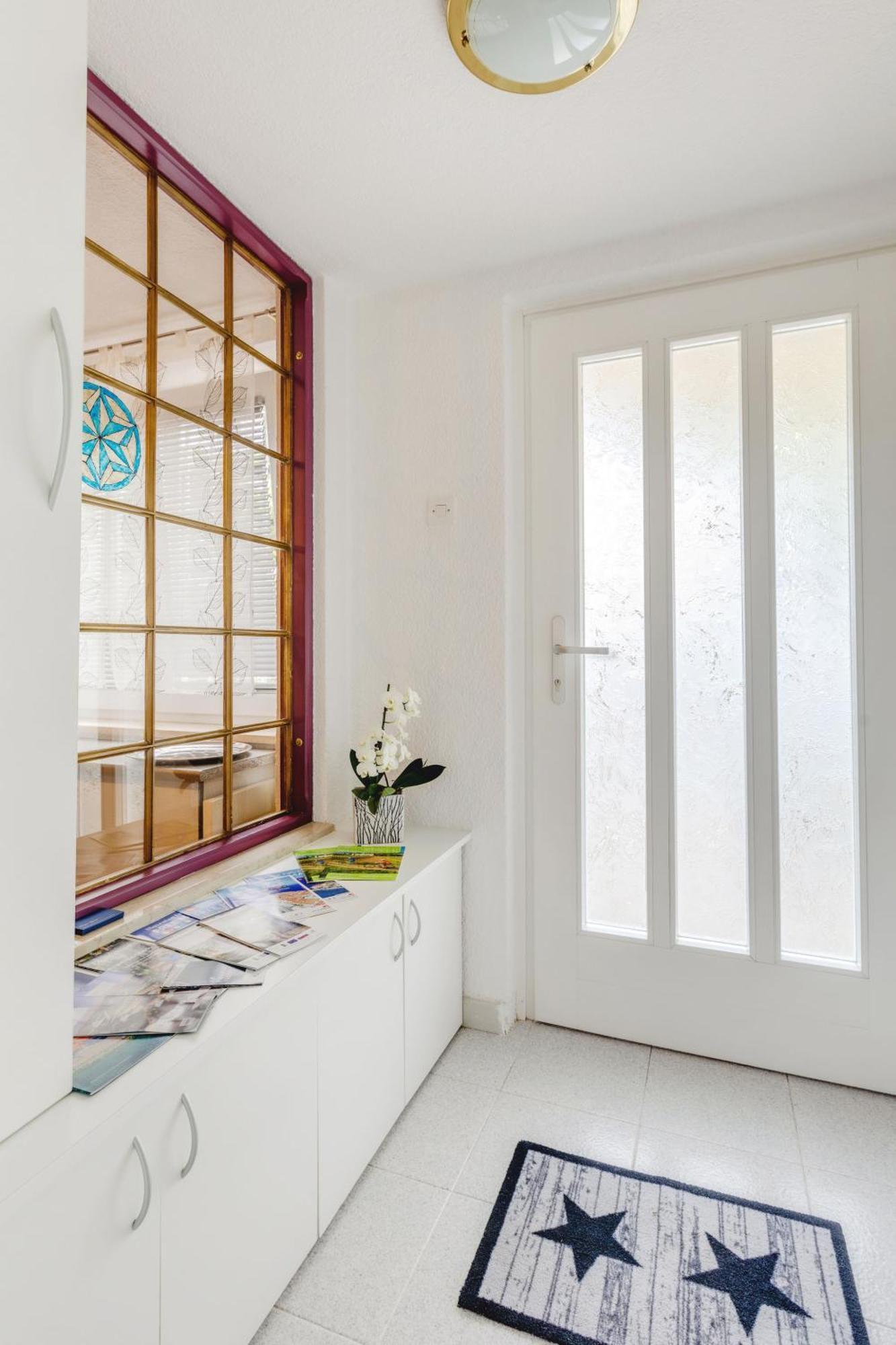 Appartement Apartma Valentina à Pobegi Extérieur photo